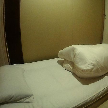 Guesthouse Nandeyanen - Hostel Okinawa Екстер'єр фото